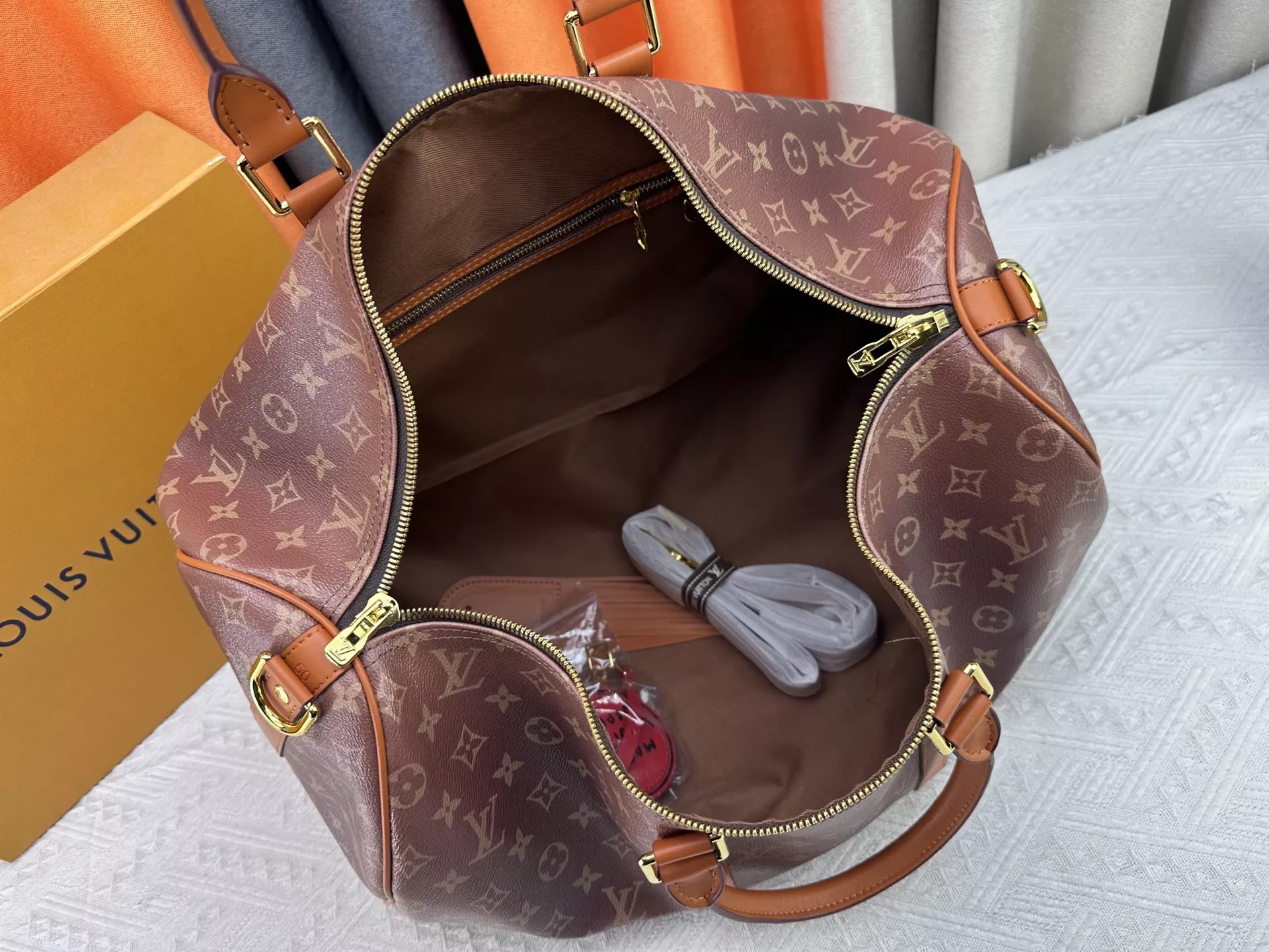 Louis Vuitton Travel Bags Fashionable 5398 - Image 8