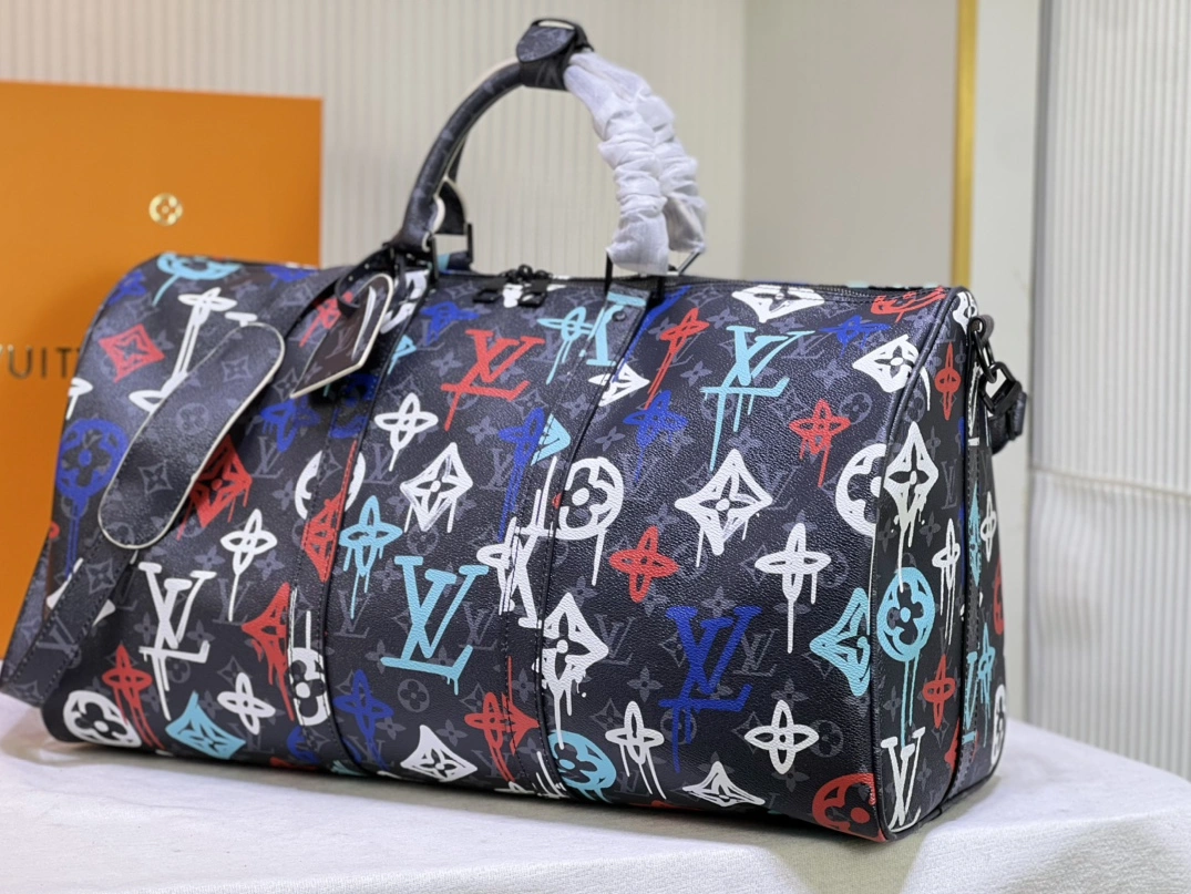 Louis Vuitton Travel Bags For Women Bold 922