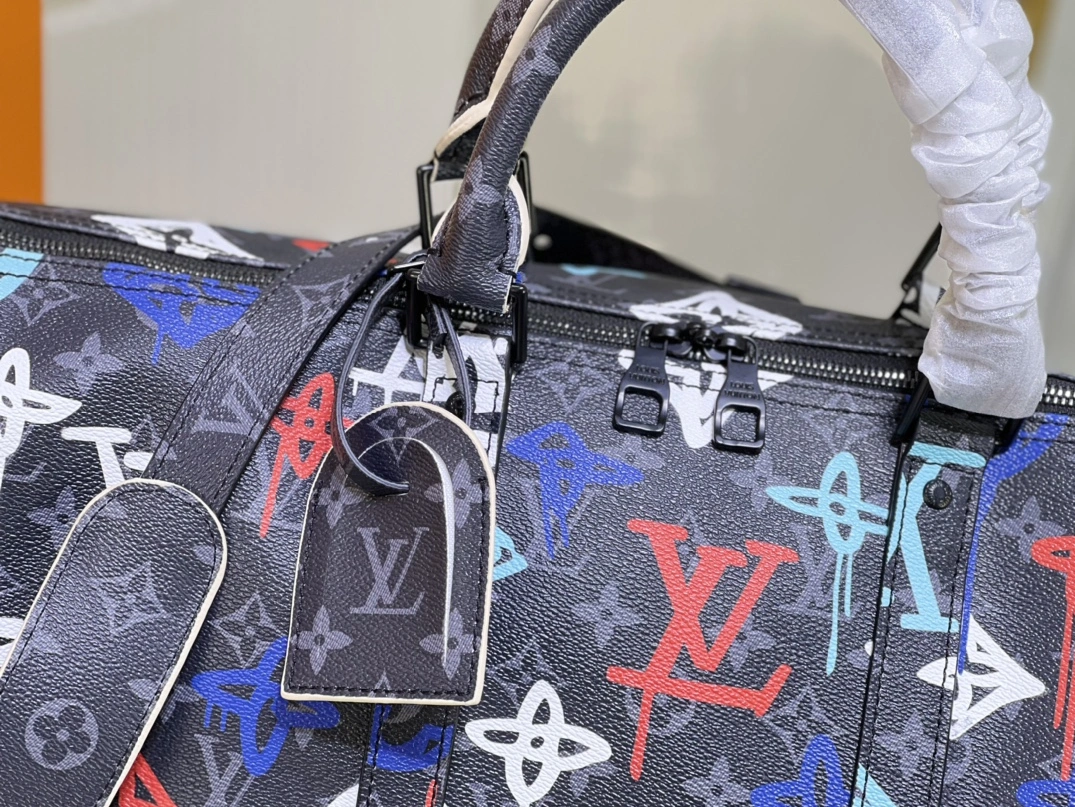 Louis Vuitton Travel Bags For Women Bold 922 - Image 3