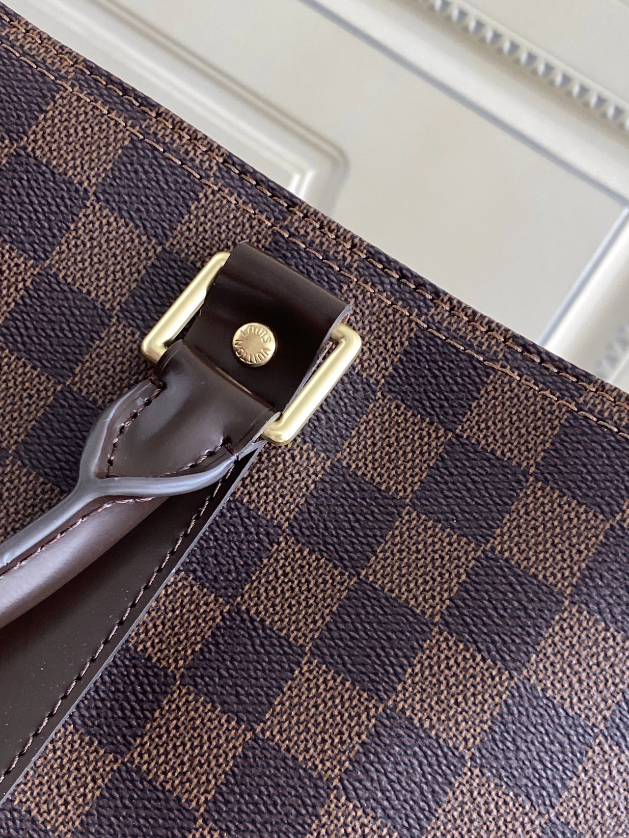 Louis Vuitton Travel Bags Sleek 8544 - Image 6