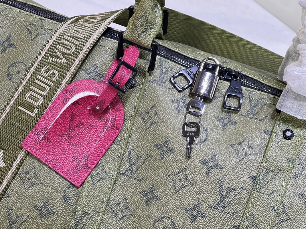 Louis Vuitton Travel Bags Sophisticated 8808 - Image 4