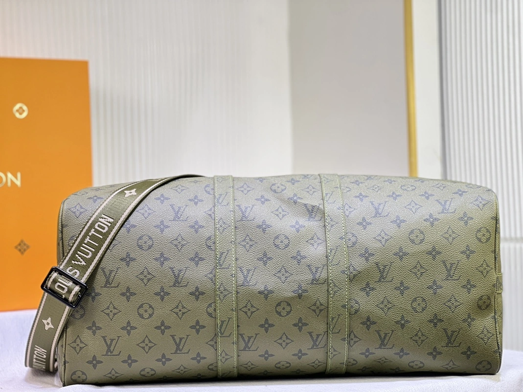Louis Vuitton Travel Bags Sophisticated 8808 - Image 7