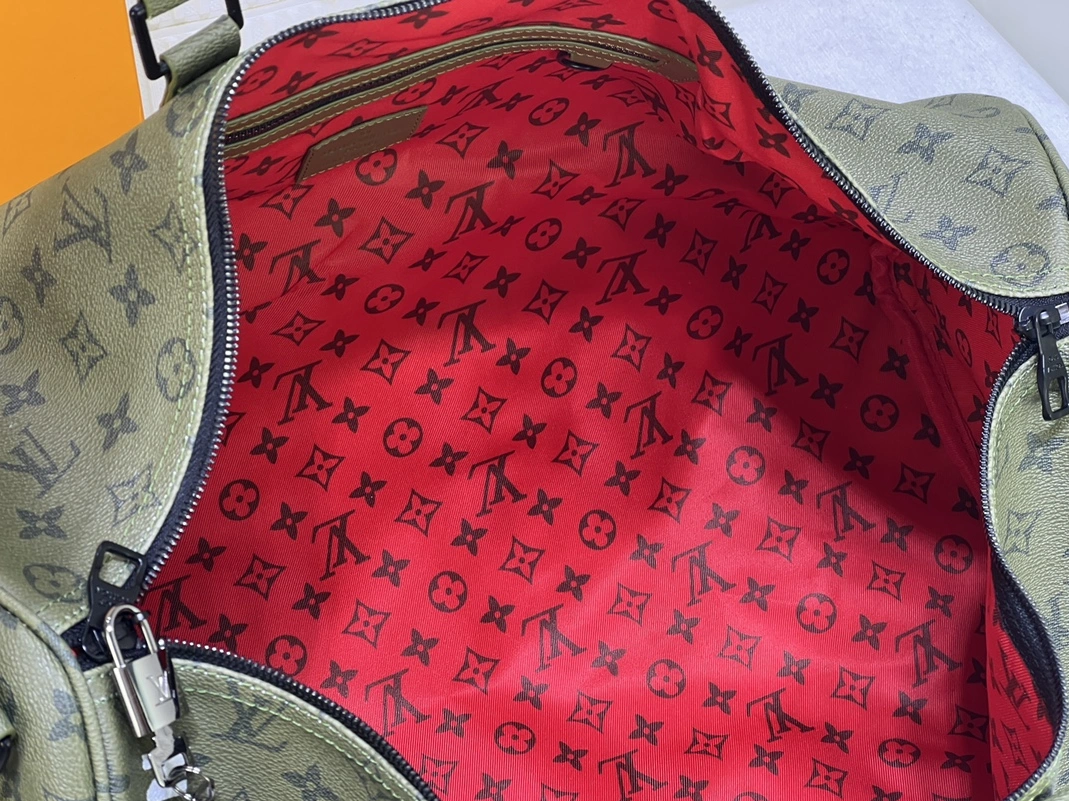 Louis Vuitton Travel Bags Sophisticated 8808 - Image 8