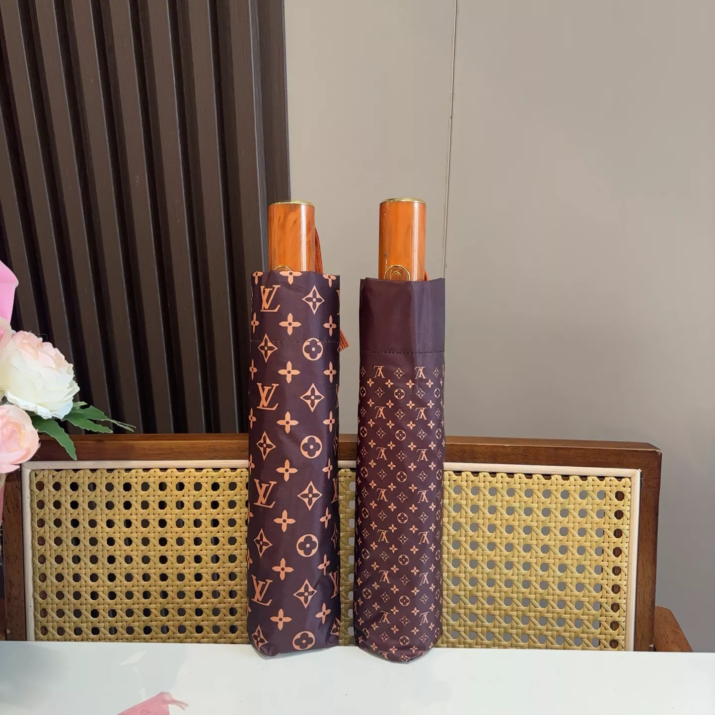 Louis Vuitton Umbrellas Minimalist 5799