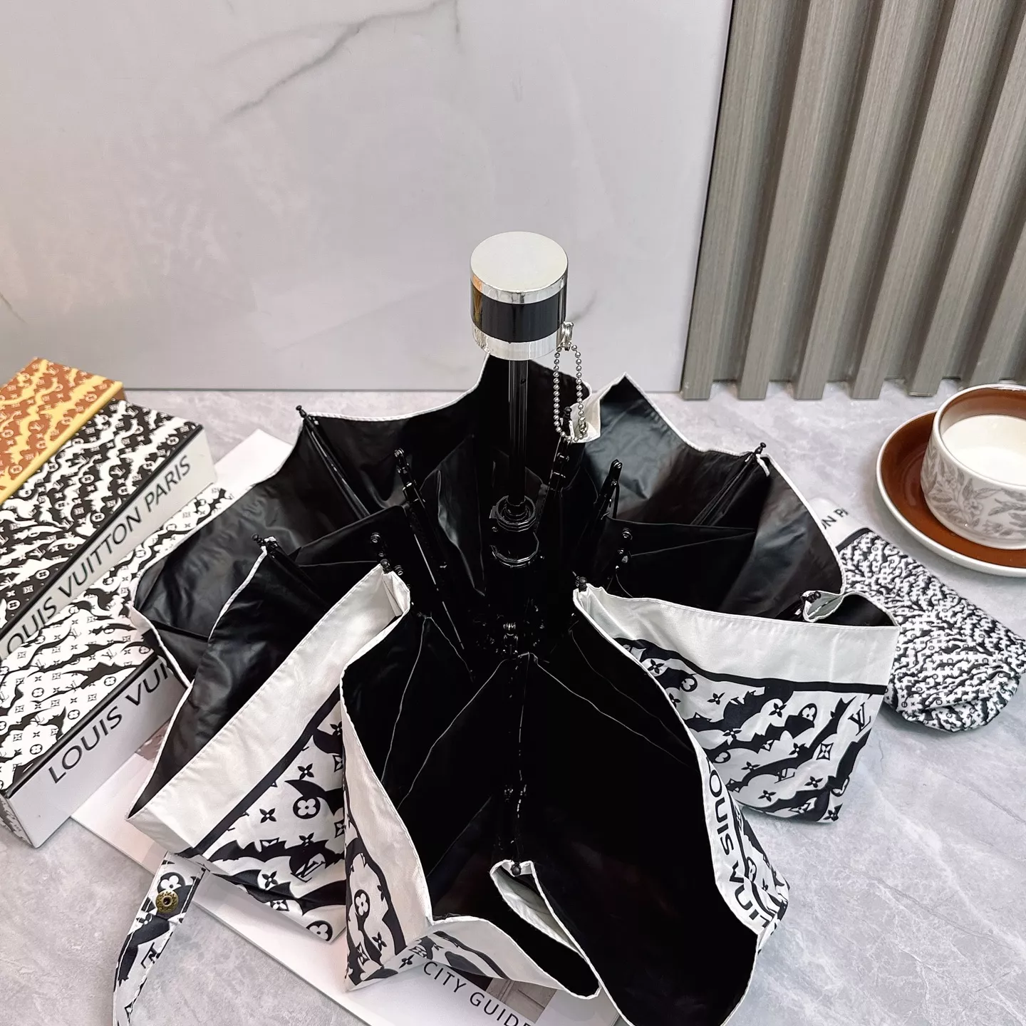 Louis Vuitton Umbrellas SmartChoice 2436 - Image 5