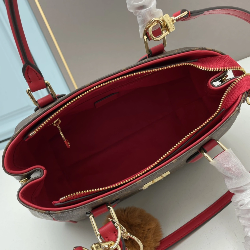Minimalist 2056 Louis Vuitton AAA Quality Handbags For Women - Image 7