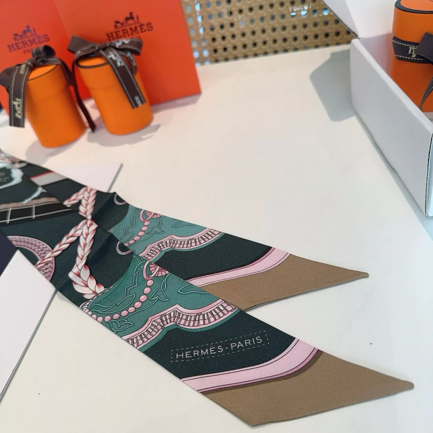 Modern 7064 Hermes Silk Scarf