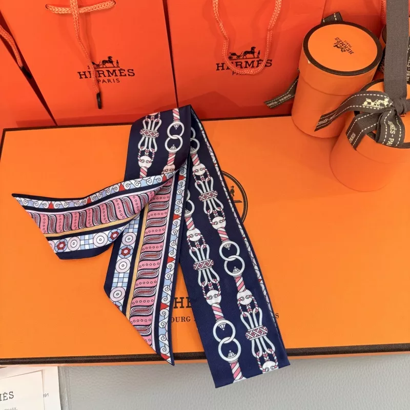 Modern 7607 Hermes Silk Scarf - Image 3