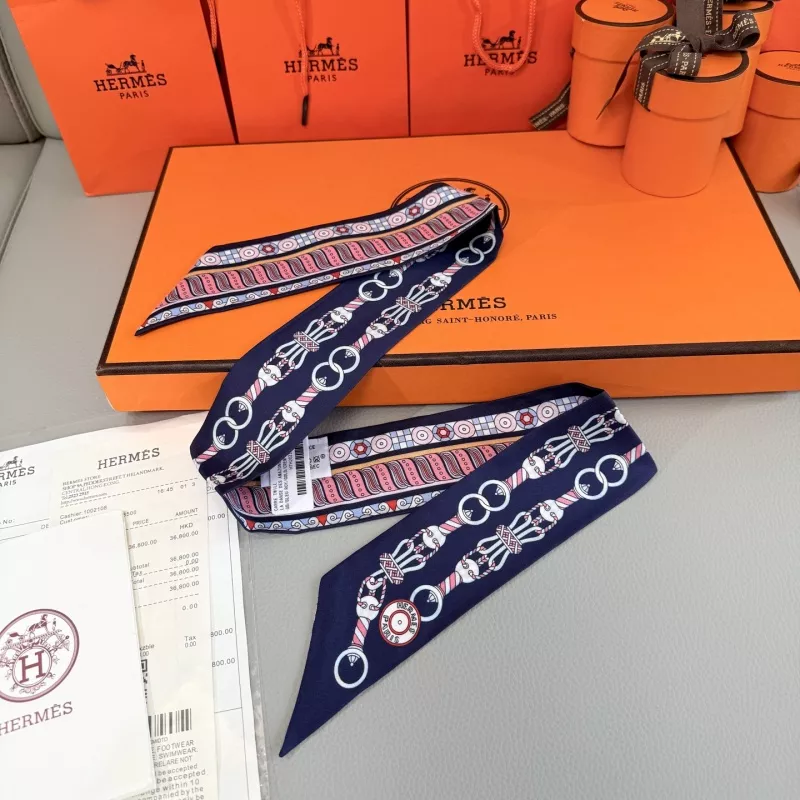 Modern 7607 Hermes Silk Scarf - Image 5