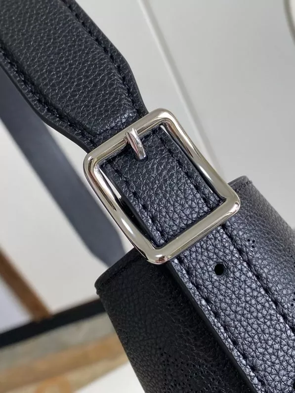 Modern 8823 Louis Vuitton AAA Quality Shoulder Bags - Image 8