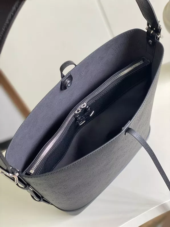 Modern 8823 Louis Vuitton AAA Quality Shoulder Bags - Image 9