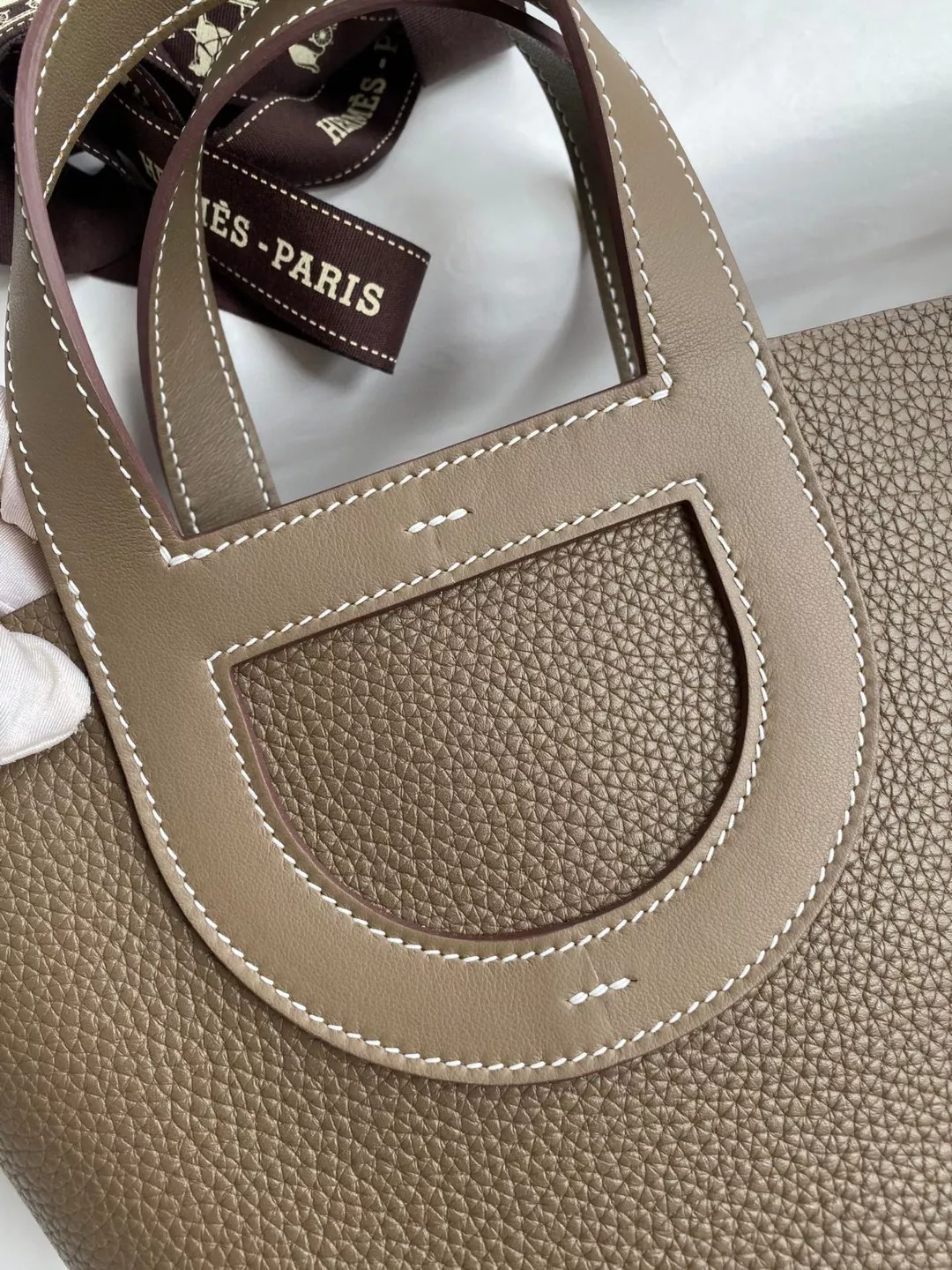 ModernLook 3594 Hermes AAA Quality Handbags In Gold For Women - Image 3