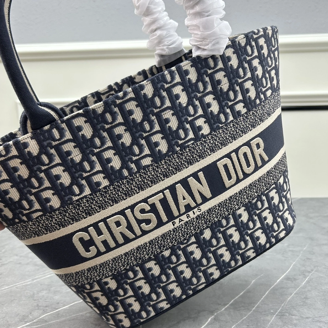 Popular 2671 Christian Dior AAA Handbags For Women - Image 4