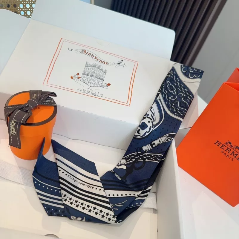 Practical 2298 Hermes Silk Scarf - Image 4