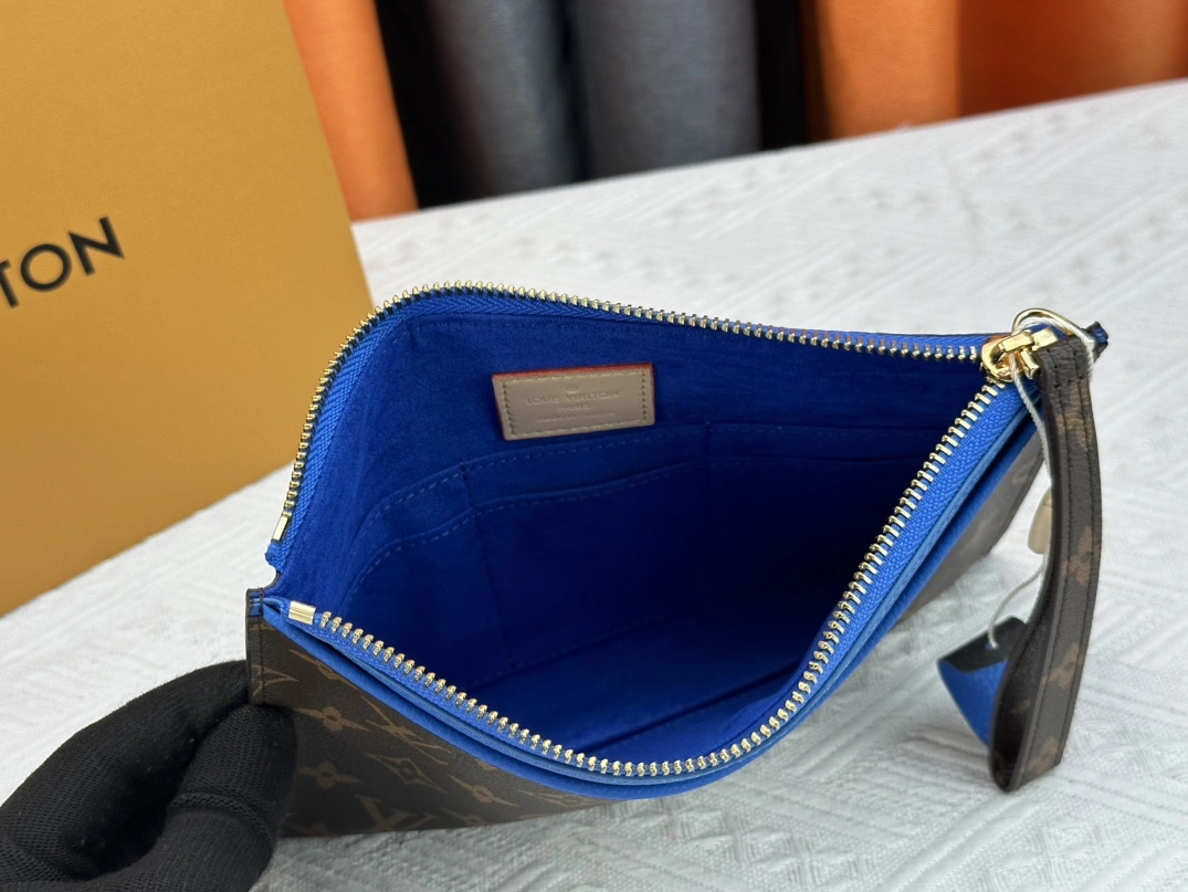 Practical 5211 Louis Vuitton LV Wallets - Image 6