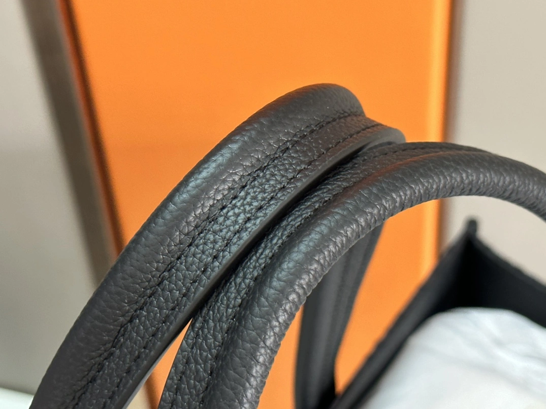 Practical 7830 Christian Dior AAA Man Handbags - Image 6