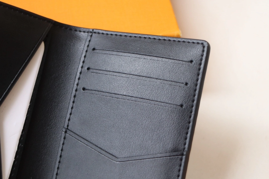 Practical 7965 Louis Vuitton AAA Quality Card Case - Image 6