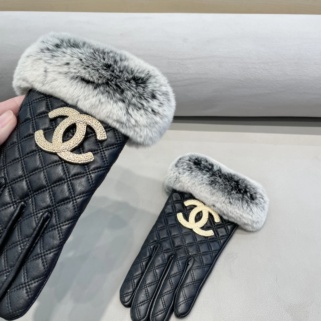 Refined 7840 Chanel Gloves For Women - Image 3