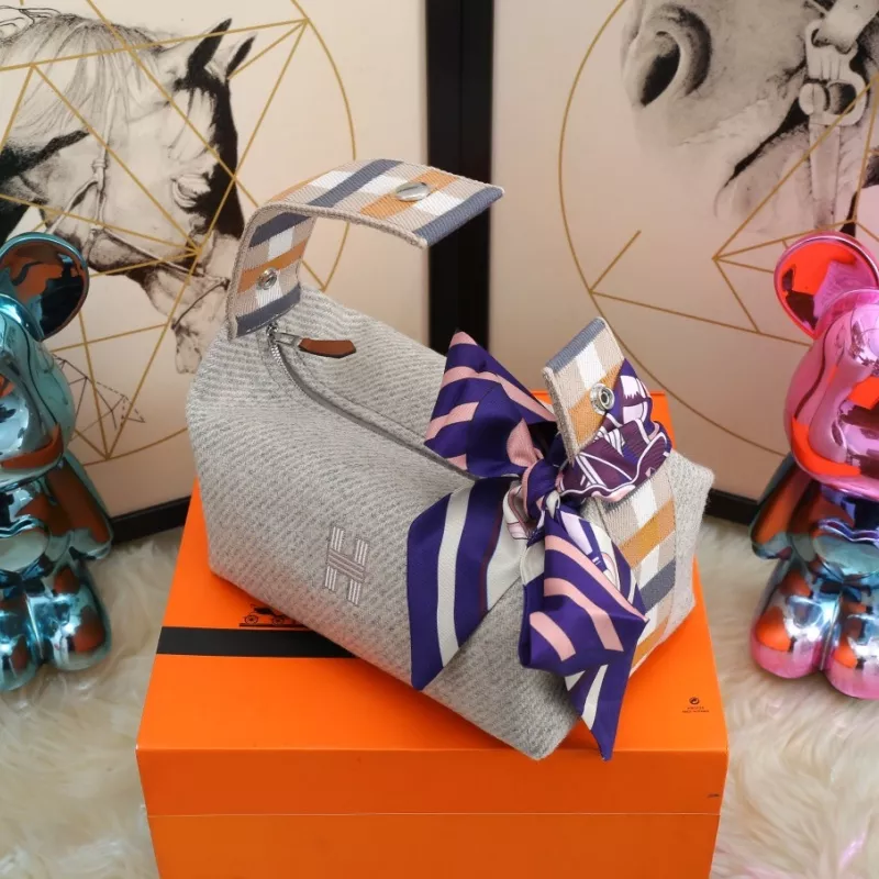 Reliable 5851 Hermes AAA Quality Handbags For Women - Image 4