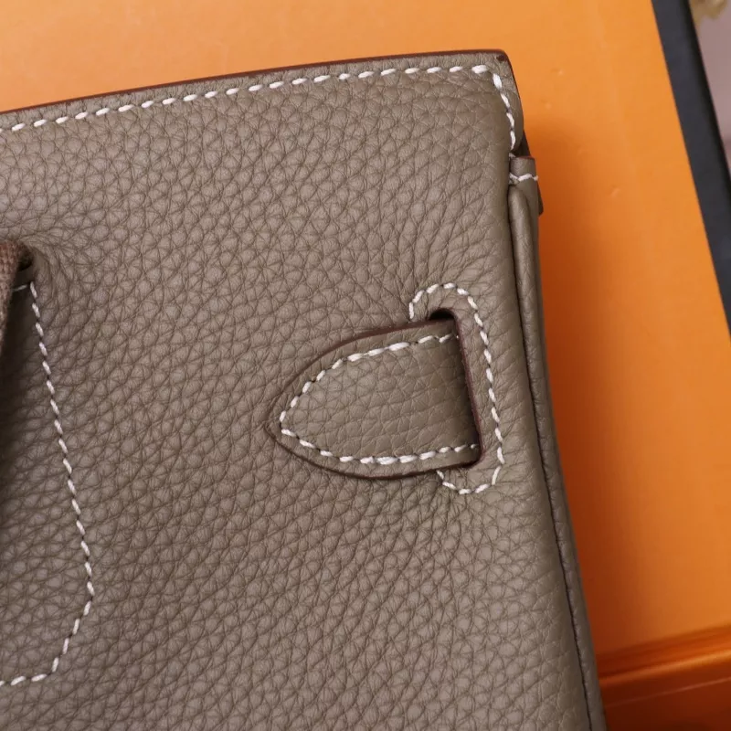 Resilient 1992 Hermes AAA Quality Messenger Bags In Coffee For Unisex - Image 3