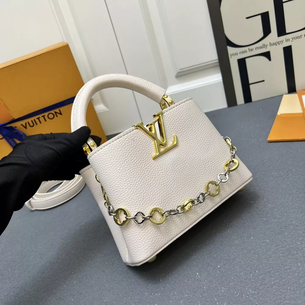 Resilient 3547 Louis Vuitton AAA Quality Handbags For Women - Image 4