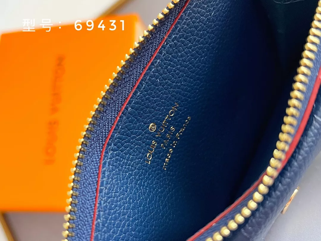 Resilient 9820 Louis Vuitton LV Card Case - Image 6