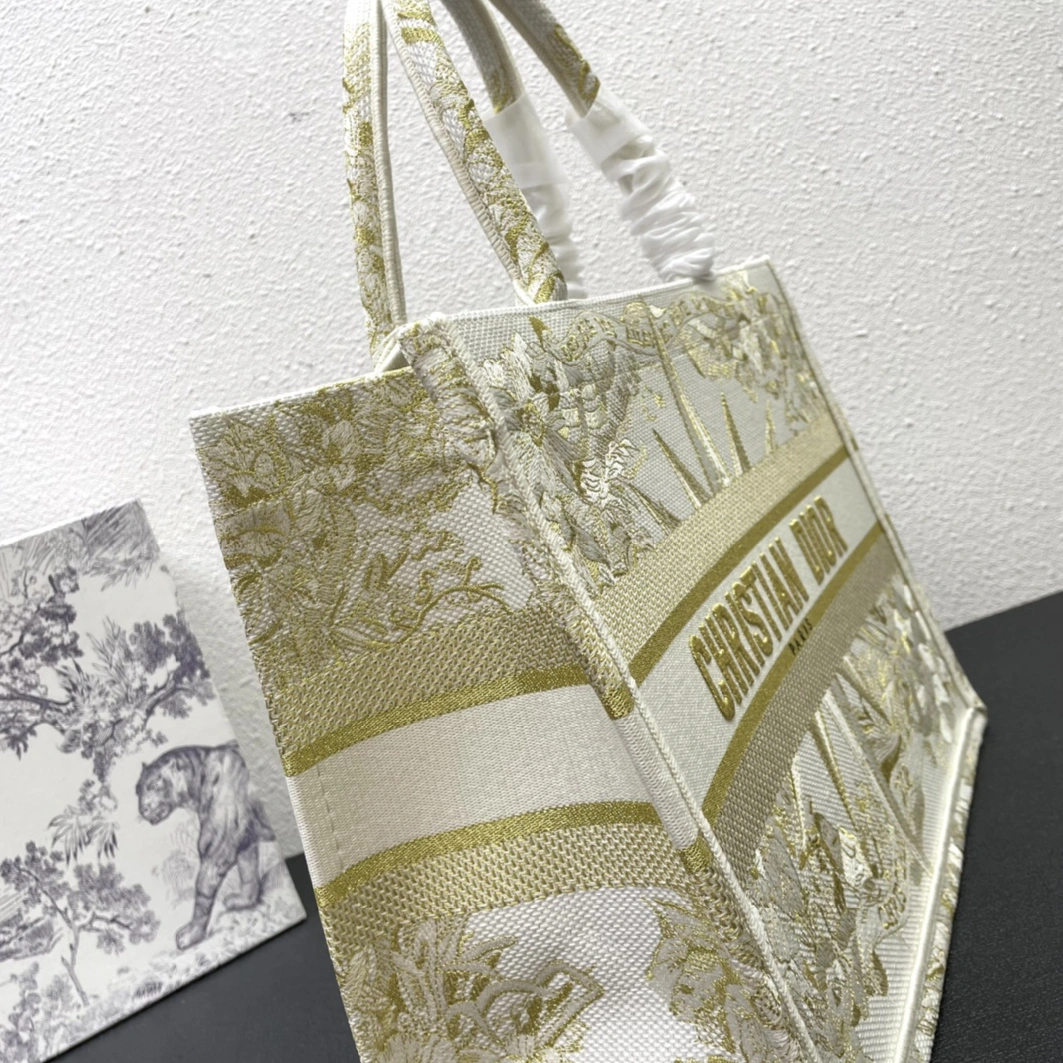 Sleek 1098 Christian Dior AAA Quality Tote-Handbags For Women - Image 6