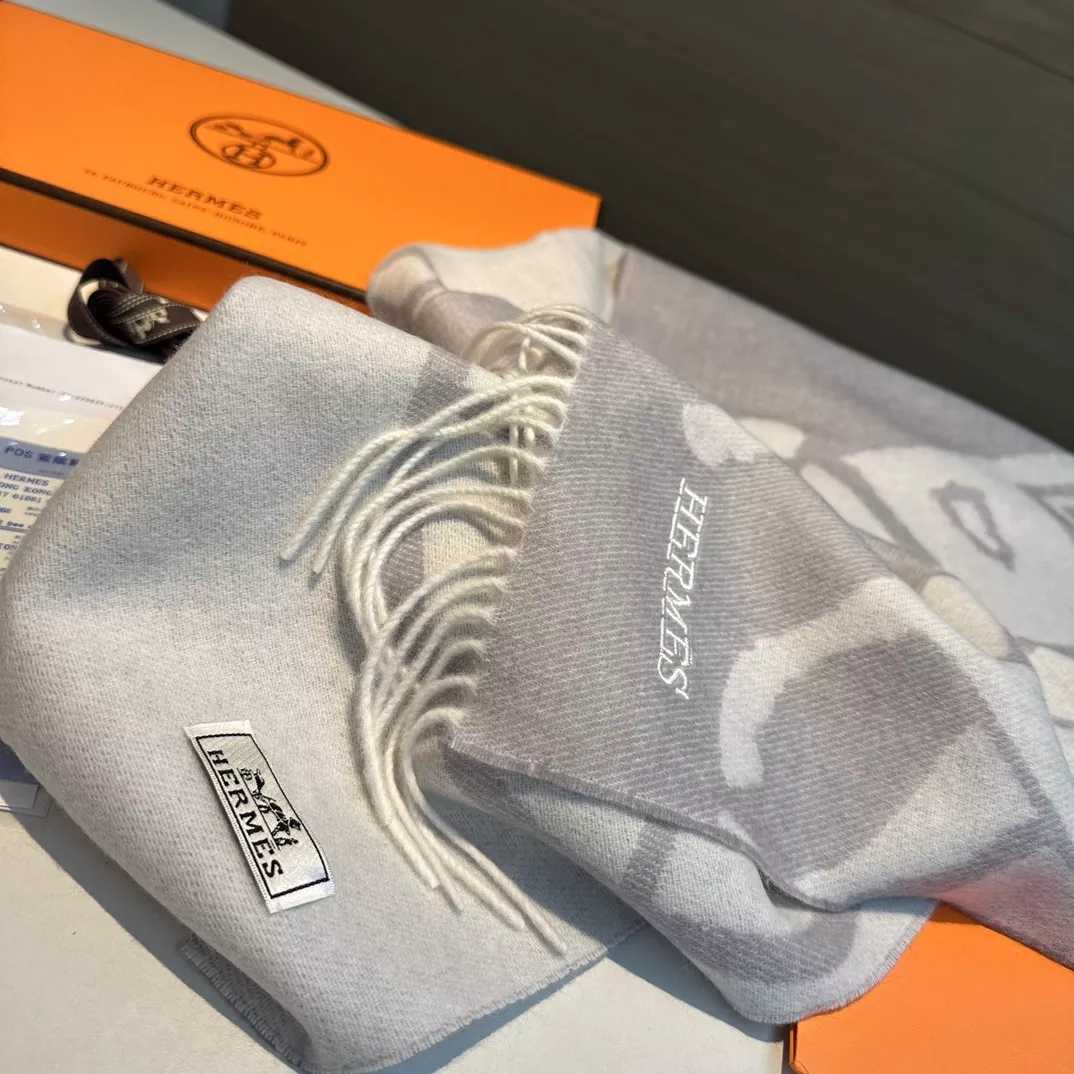 Soft 1306 Hermes Scarf For Women - Image 5