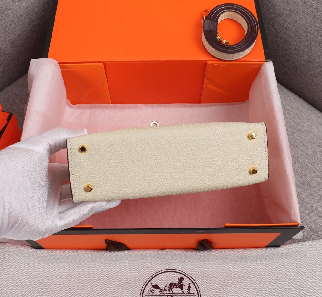 Soft 1760 Hermes AAA Quality Messenger Bags For Women - Image 4