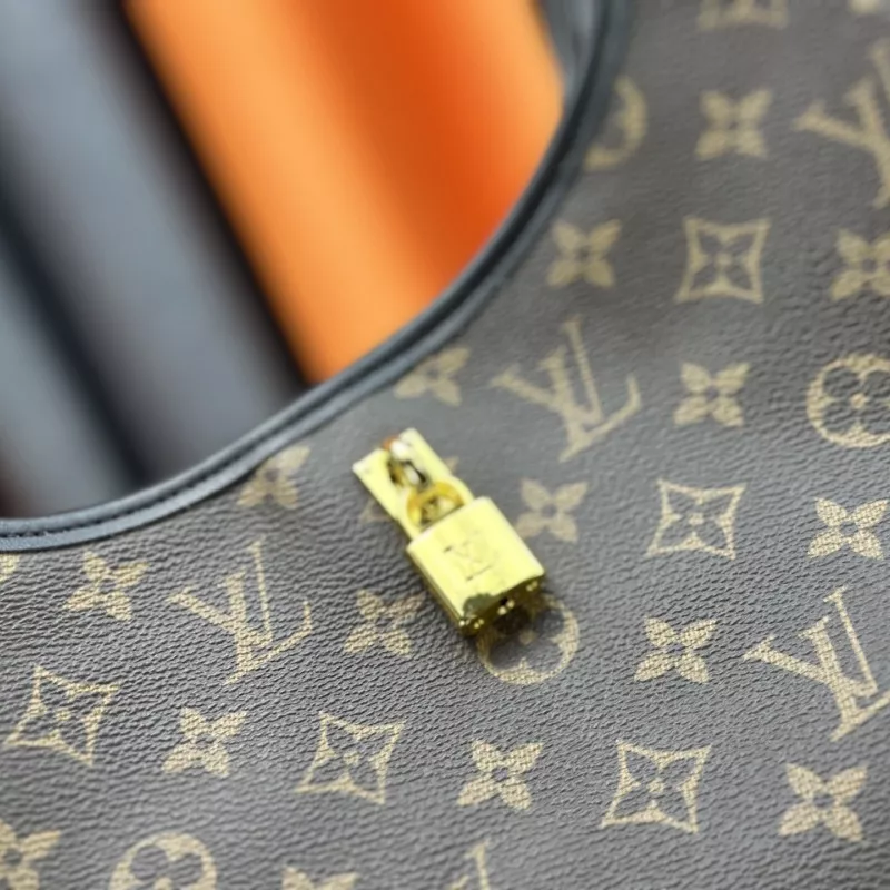 Soft 2461 Louis Vuitton AAA Quality Shoulder Bags For Women - Image 6