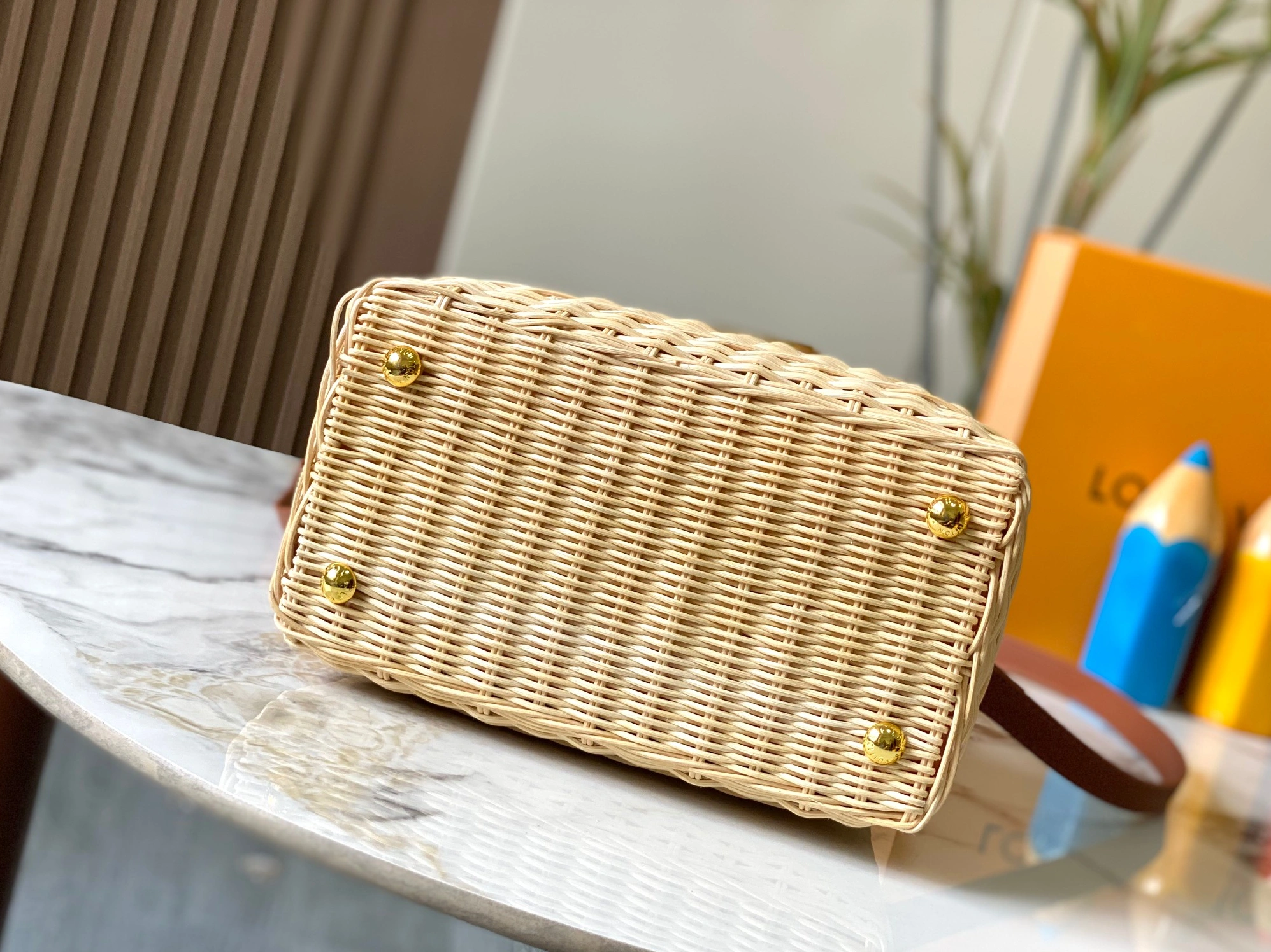 Soft 326 Louis Vuitton AAA Quality Messenger Bags For Women - Image 4