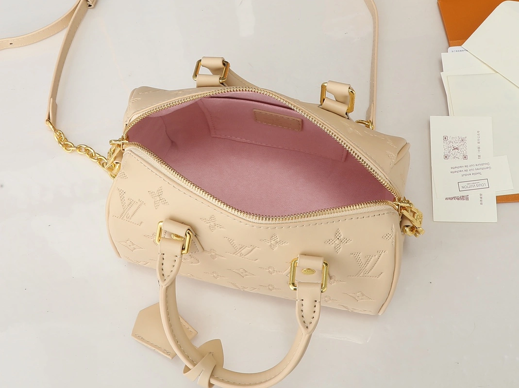 Soft 9804 Louis Vuitton AAA Quality Handbags For Women - Image 8