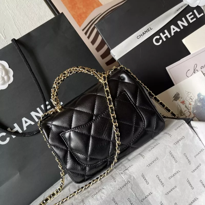 Sophisticated 2016 Chanel AAA Quality Messenger Bags For Women - Image 4