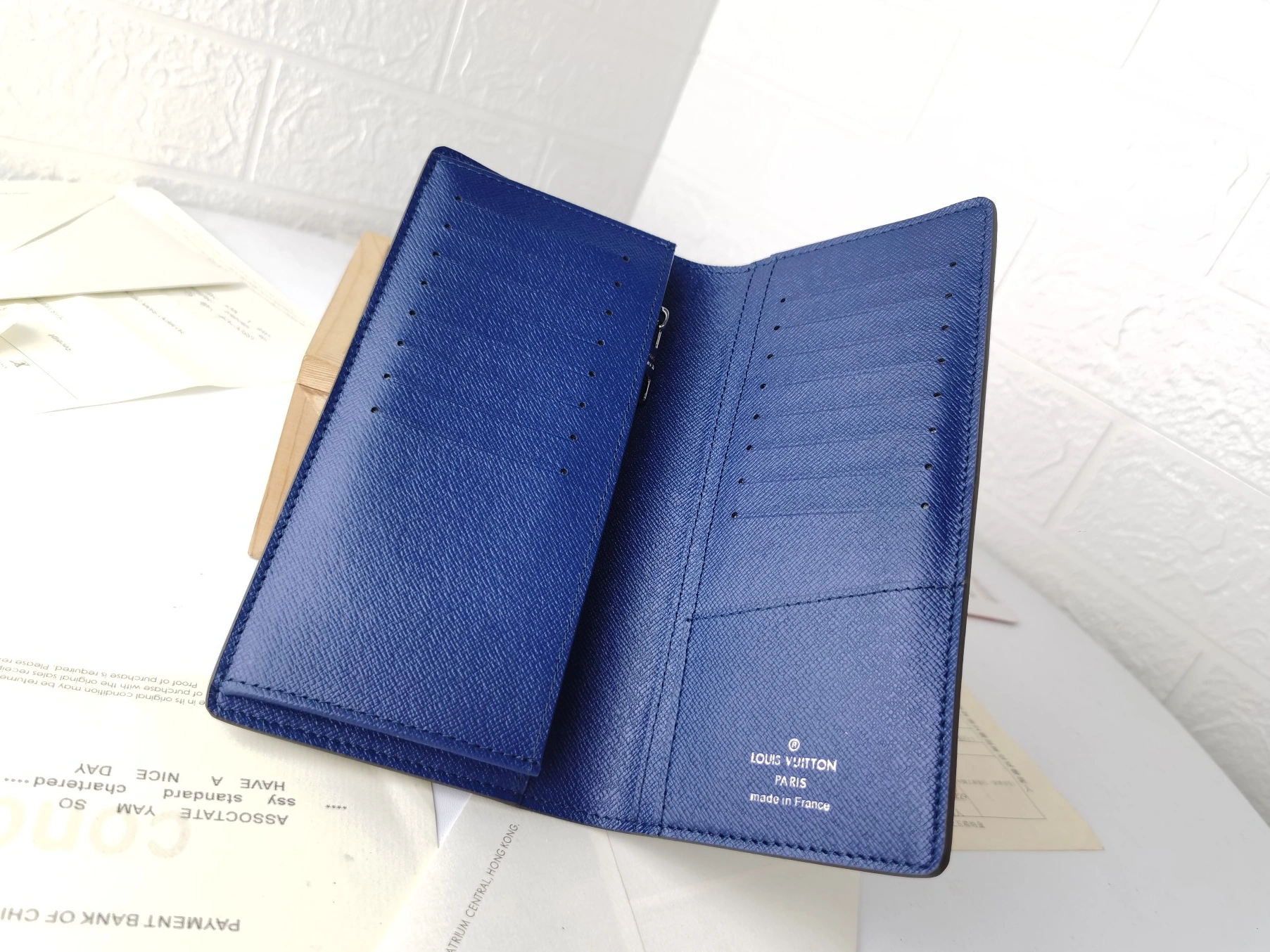 Sophisticated 7214 Louis Vuitton LV Card Case For Unisex - Image 5