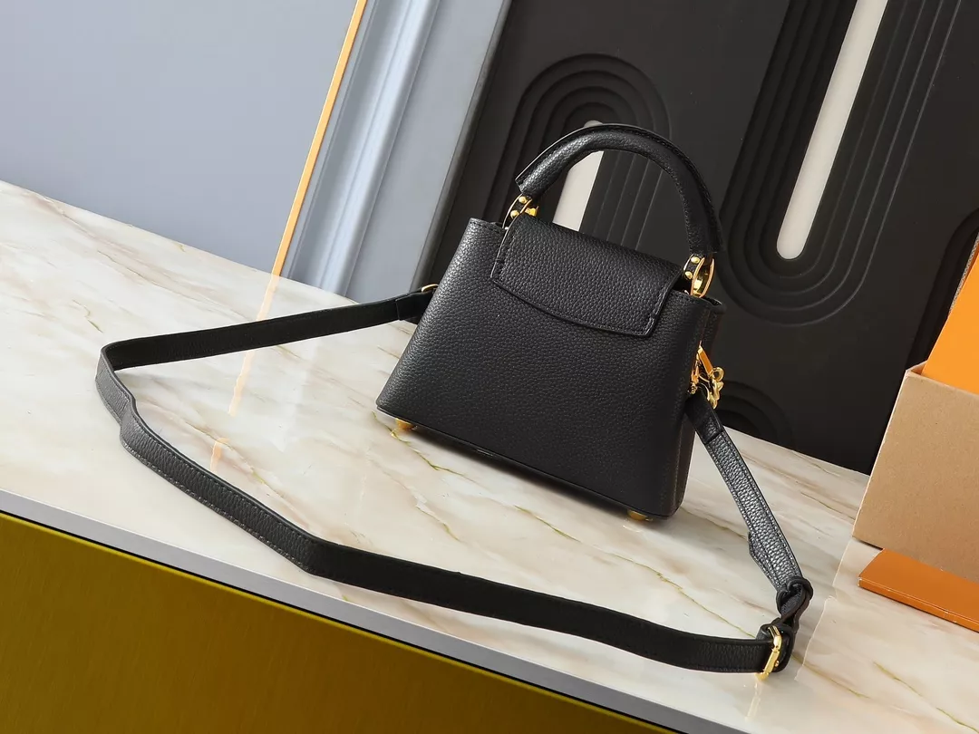 Sophisticated 9602 Louis Vuitton AAA Quality Messenger Bags For Women - Image 3