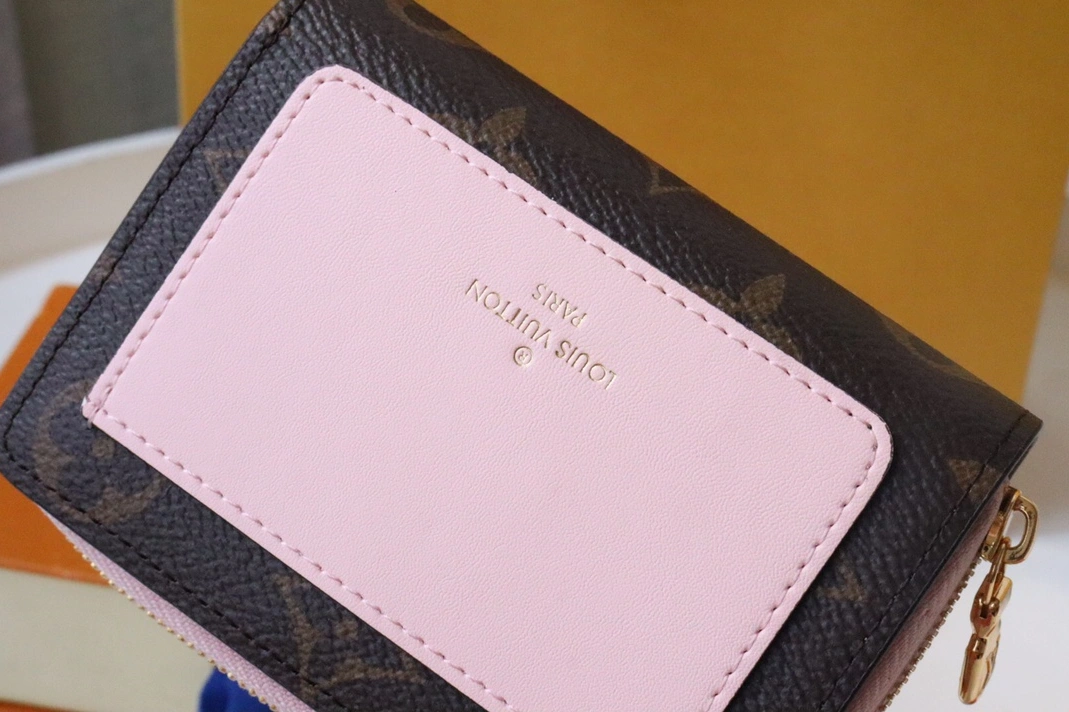 SportInspired 5977 Louis Vuitton AAA Quality Card Case - Image 4