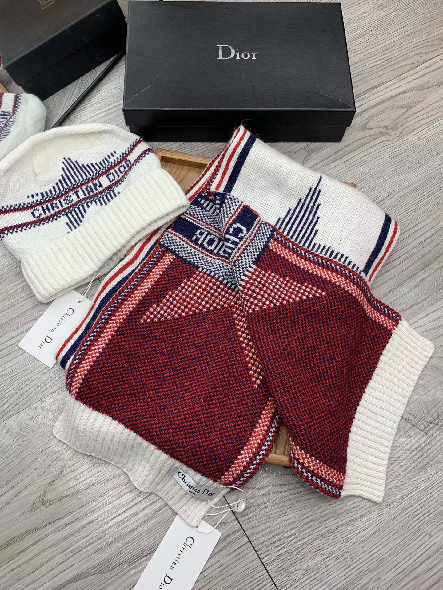 SportInspired 6221 Christian Dior Hat and Scarf Set - Image 5