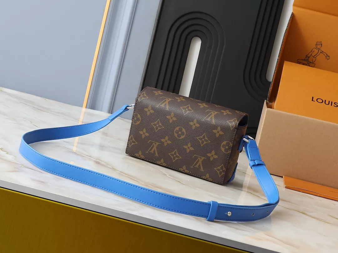 SportInspired 7404 Louis Vuitton AAA Quality Messenger Bags For Women - Image 3