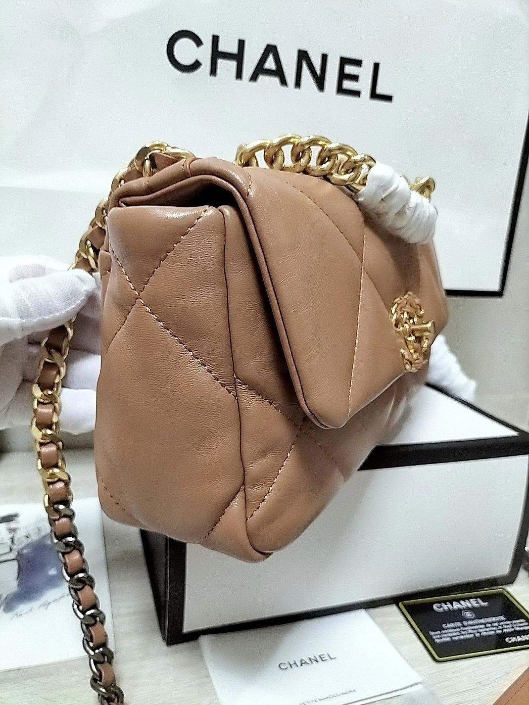 StreetReady 2308 Chanel AAA Quality Messenger Bags For Women