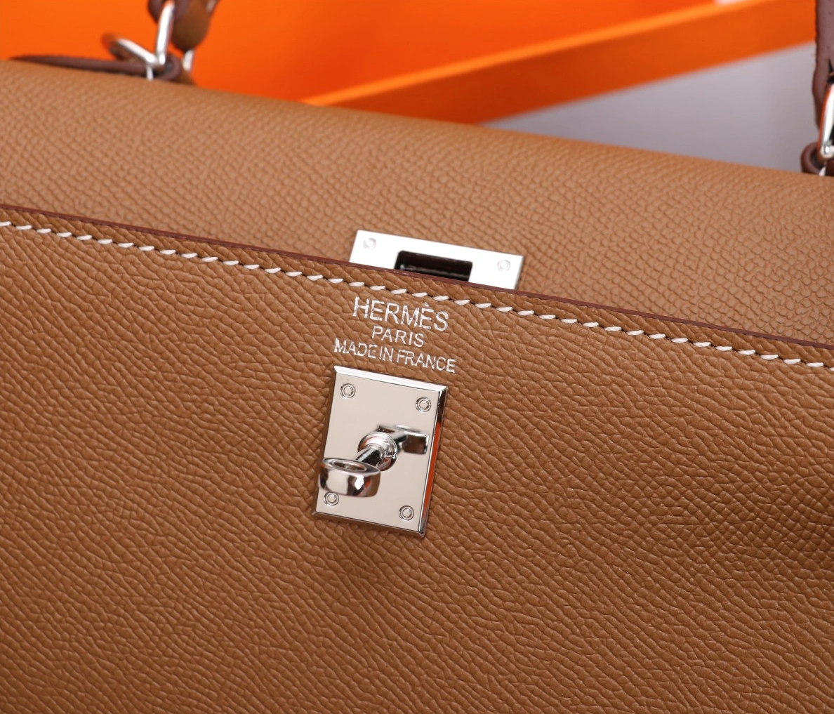 StreetReady 3122 Hermes AAA Quality Handbags For Women - Image 3