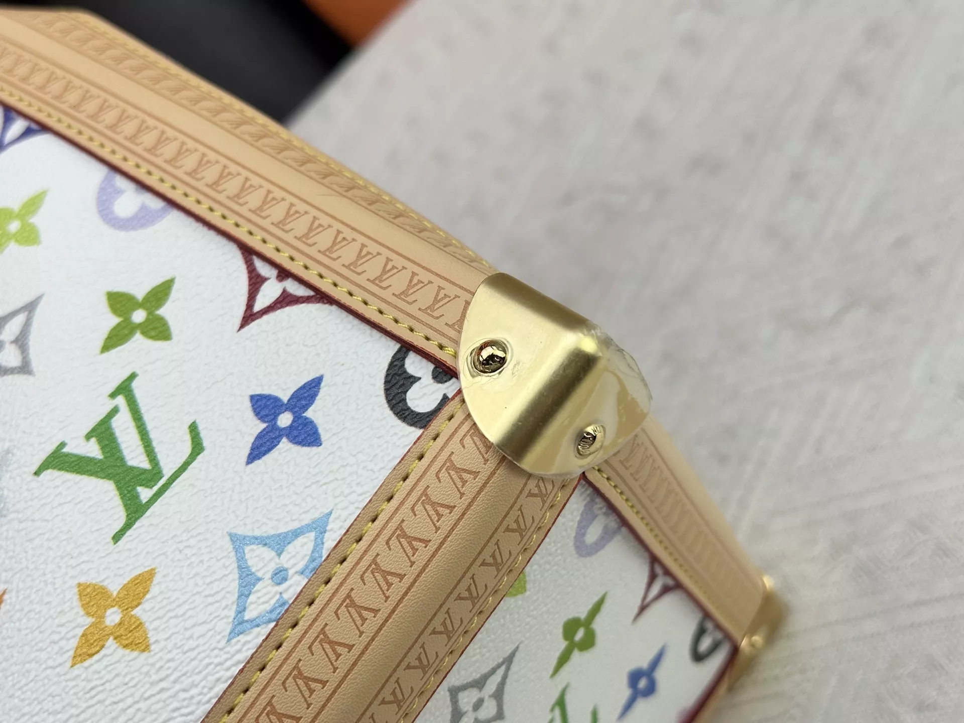 Stylish 3571 Louis Vuitton AAA Quality Handbags For Women - Image 7