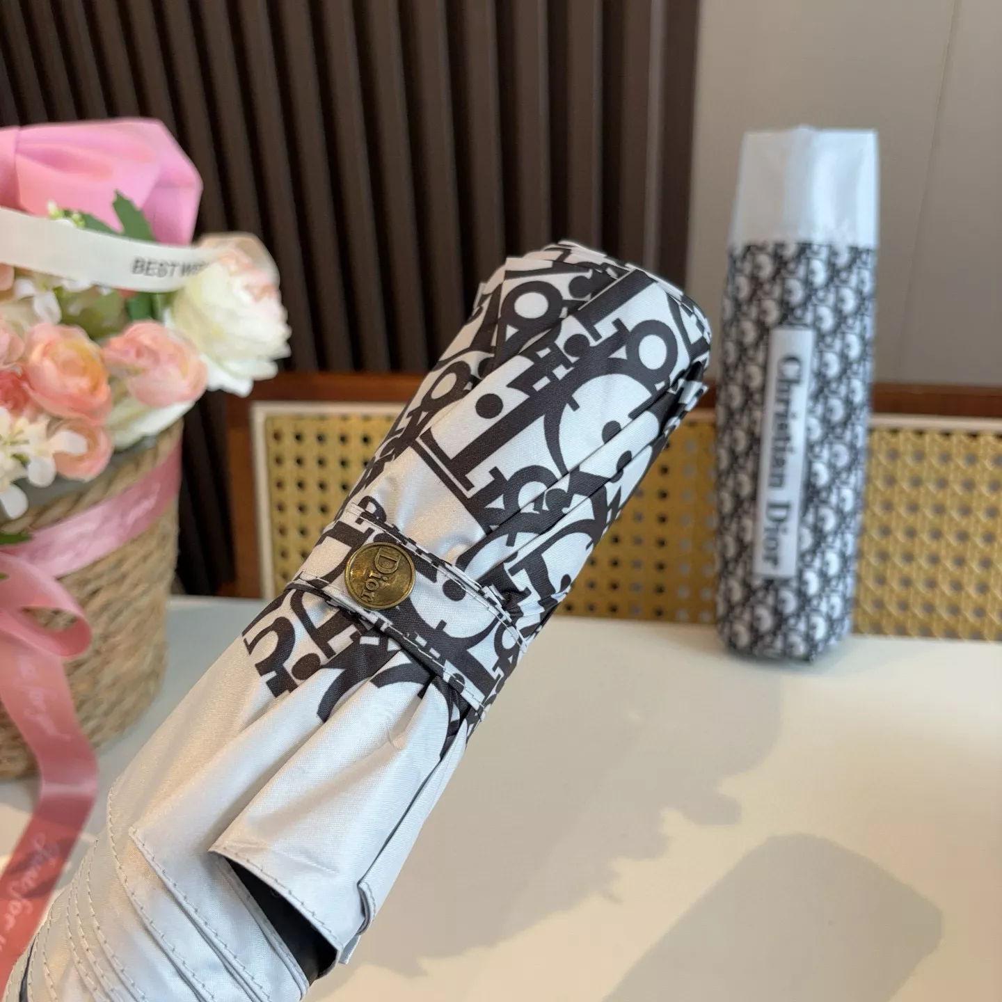 Stylish 539 Christian Dior Umbrellas - Image 6