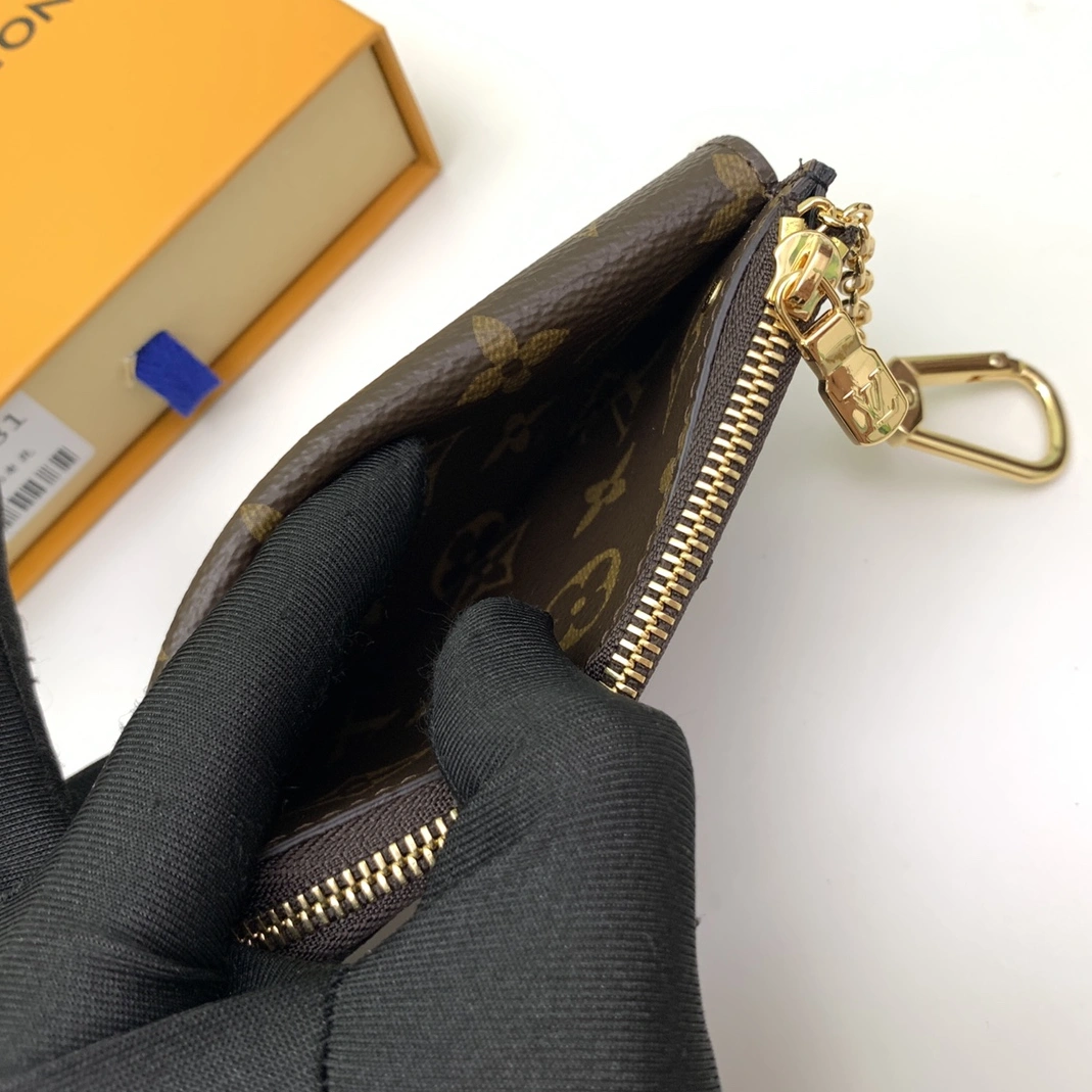 Timeless 5035 Louis Vuitton AAA Quality Card Case For Women - Image 5