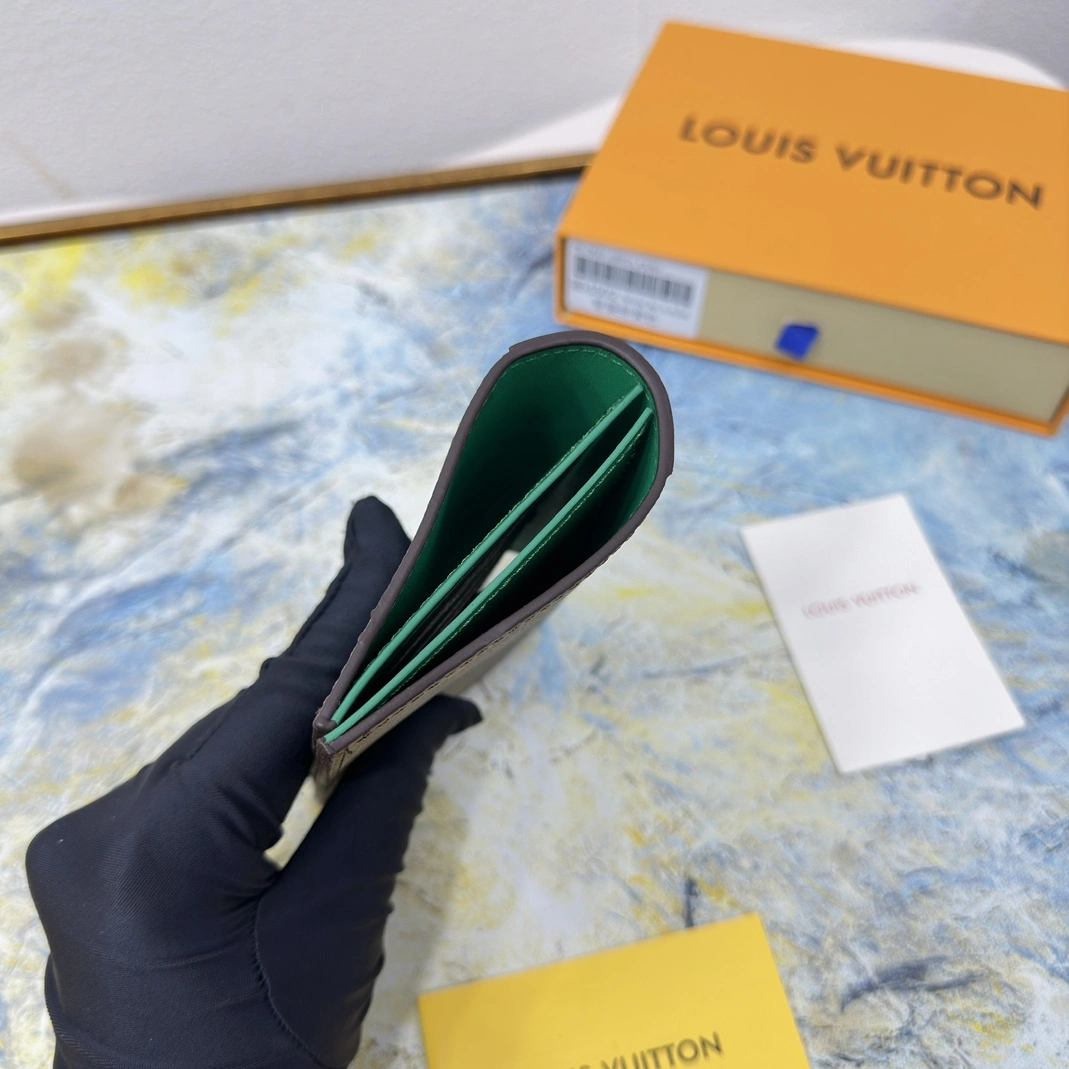 Timeless 7090 Louis Vuitton LV Card Case For Unisex - Image 5