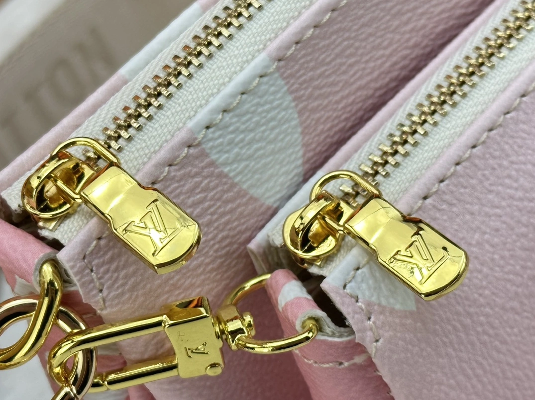 Timeless 8842 Louis Vuitton AAA Quality Messenger Bags For Women - Image 6