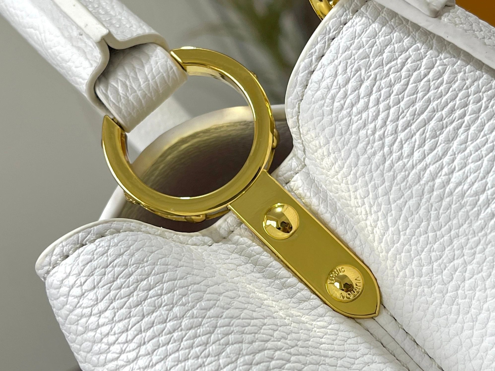 Timeless 9348 Louis Vuitton AAA Quality Messenger Bags For Women - Image 5