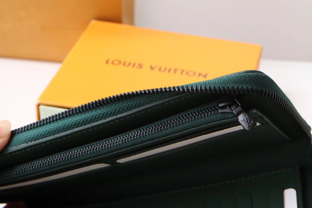 TopPick 1213 Louis Vuitton AAA Quality Card Case - Image 7