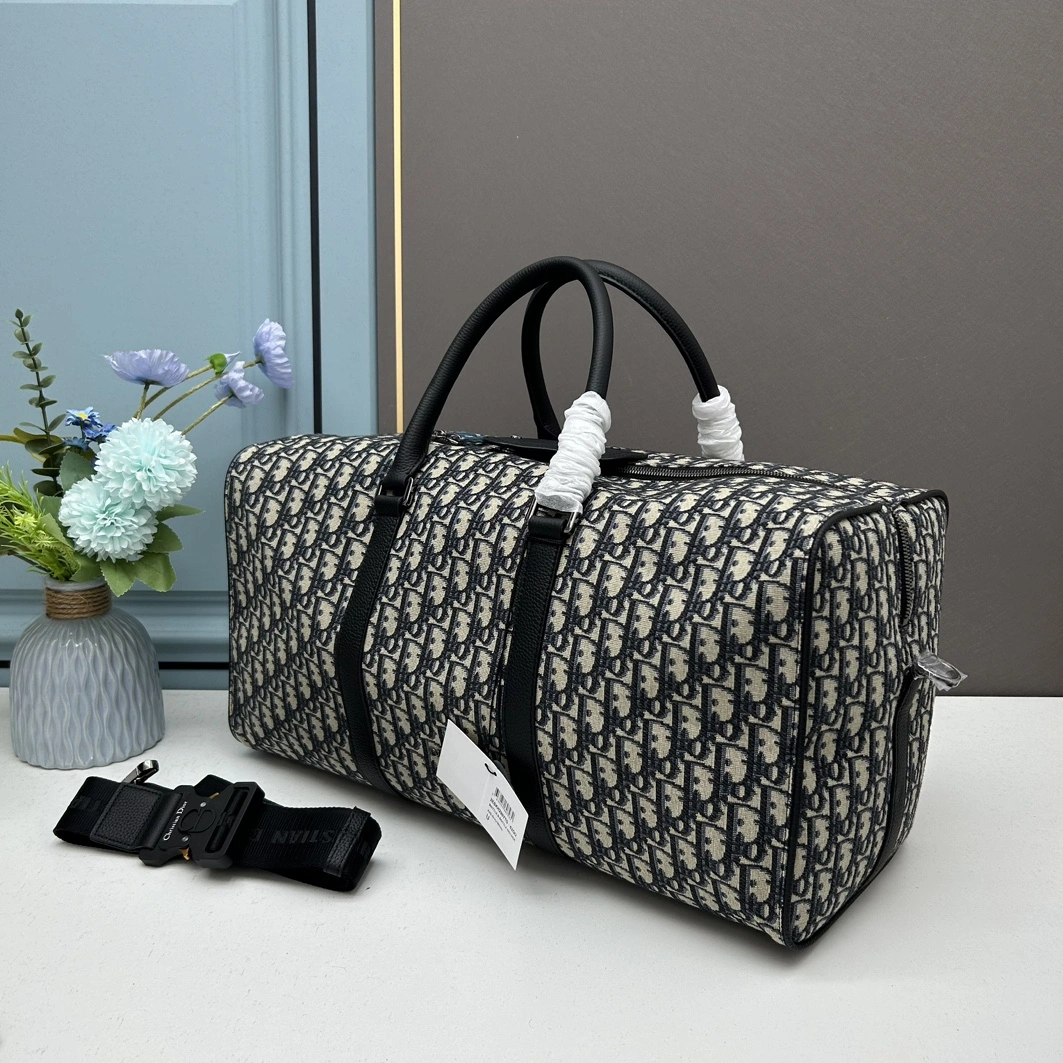 Trendsetting 3796 Christian Dior Travel Bags For Unisex