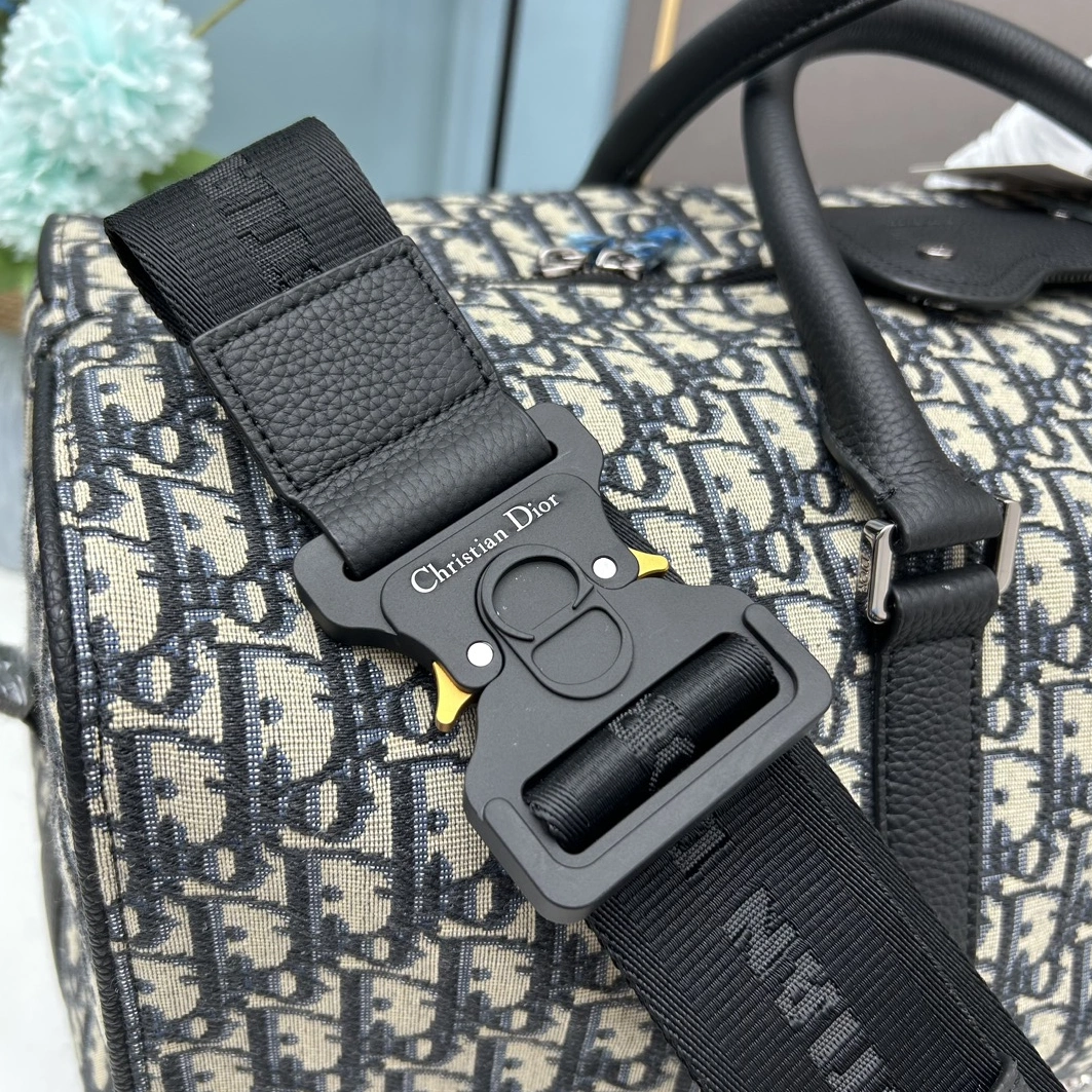 Trendsetting 3796 Christian Dior Travel Bags For Unisex - Image 6