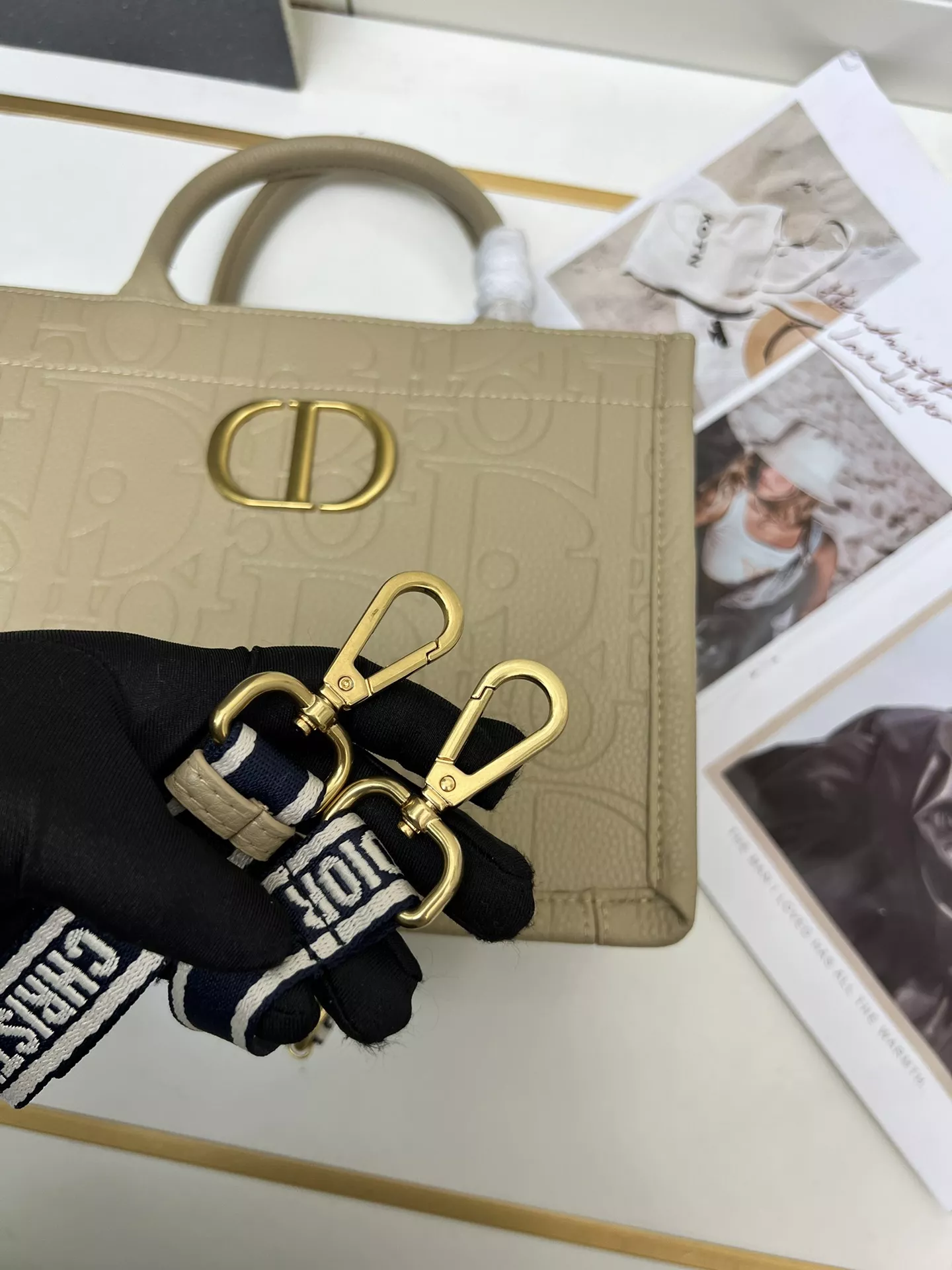 Trendsetting 8341 Christian Dior AAA Quality Tote-Handbags For Women - Image 4